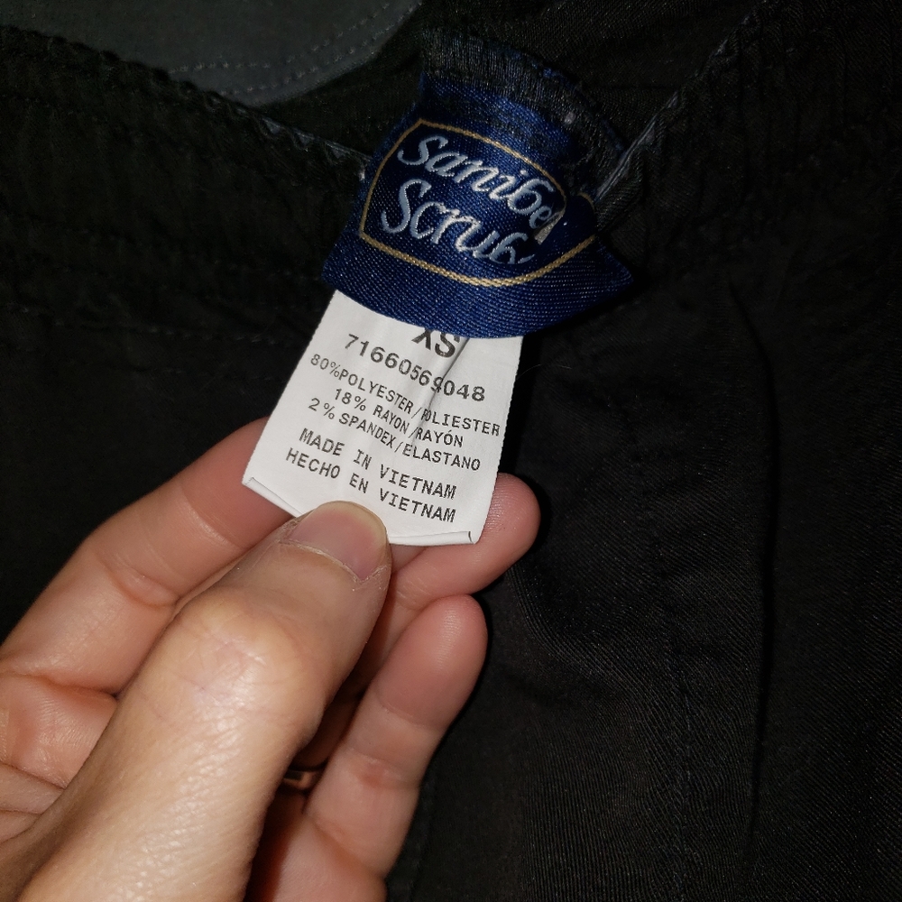 Two Scrub Bottoms Bundle - Picture 4 of 8